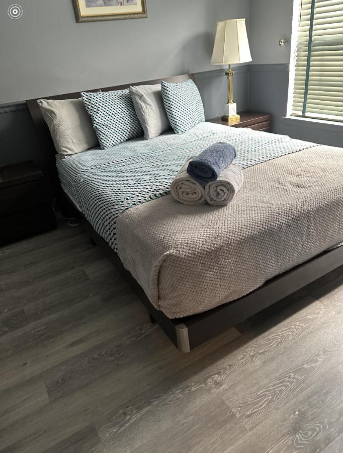 Amazing!!!! Luxury 5br, Steps To And Fun! Fully Renovated House!